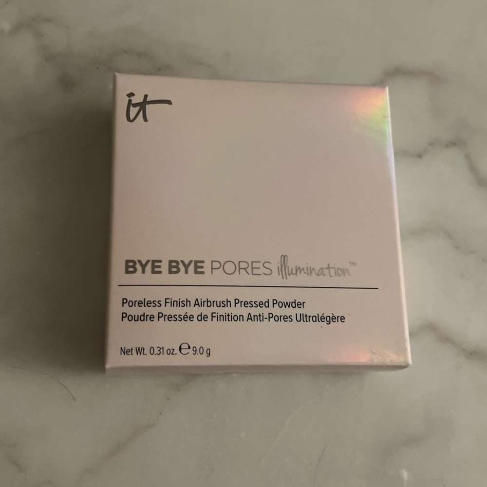 iT Cosmetics - Bye Bye Pores Translucent Powder